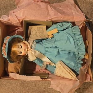 Madame Alexander Lucinda